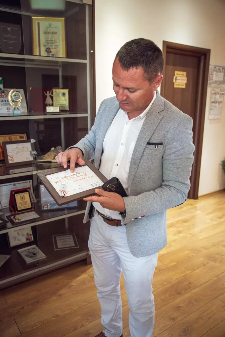 Ciugud to be true 012