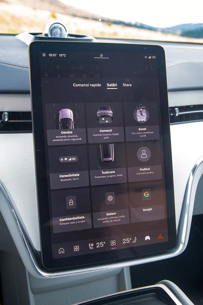 Volvo EX90 low res 055