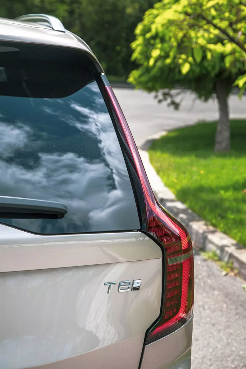 Volvo XC90 low res 031