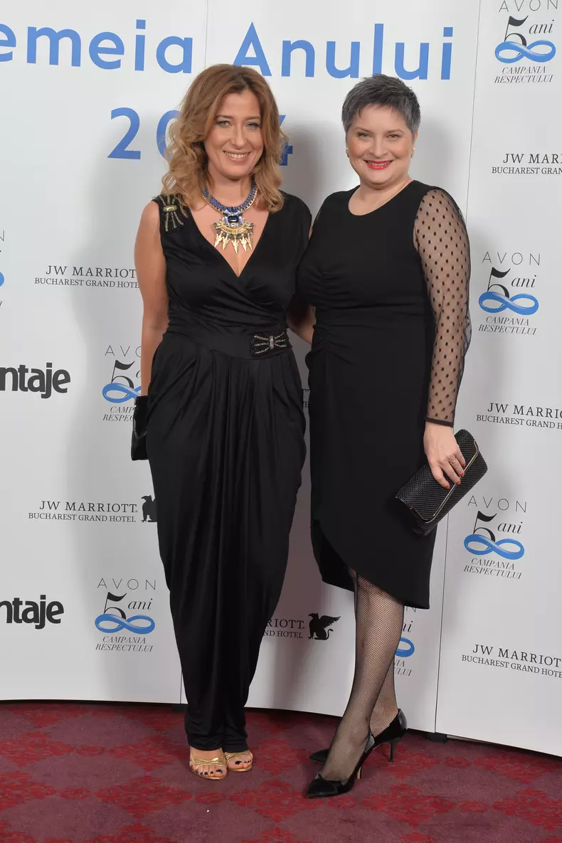 Raluca Kisescu (Commercial Marketing Manager laAvon pentru Romania si Moldova), Cristina Stanciulescu (Publisher Ringier)