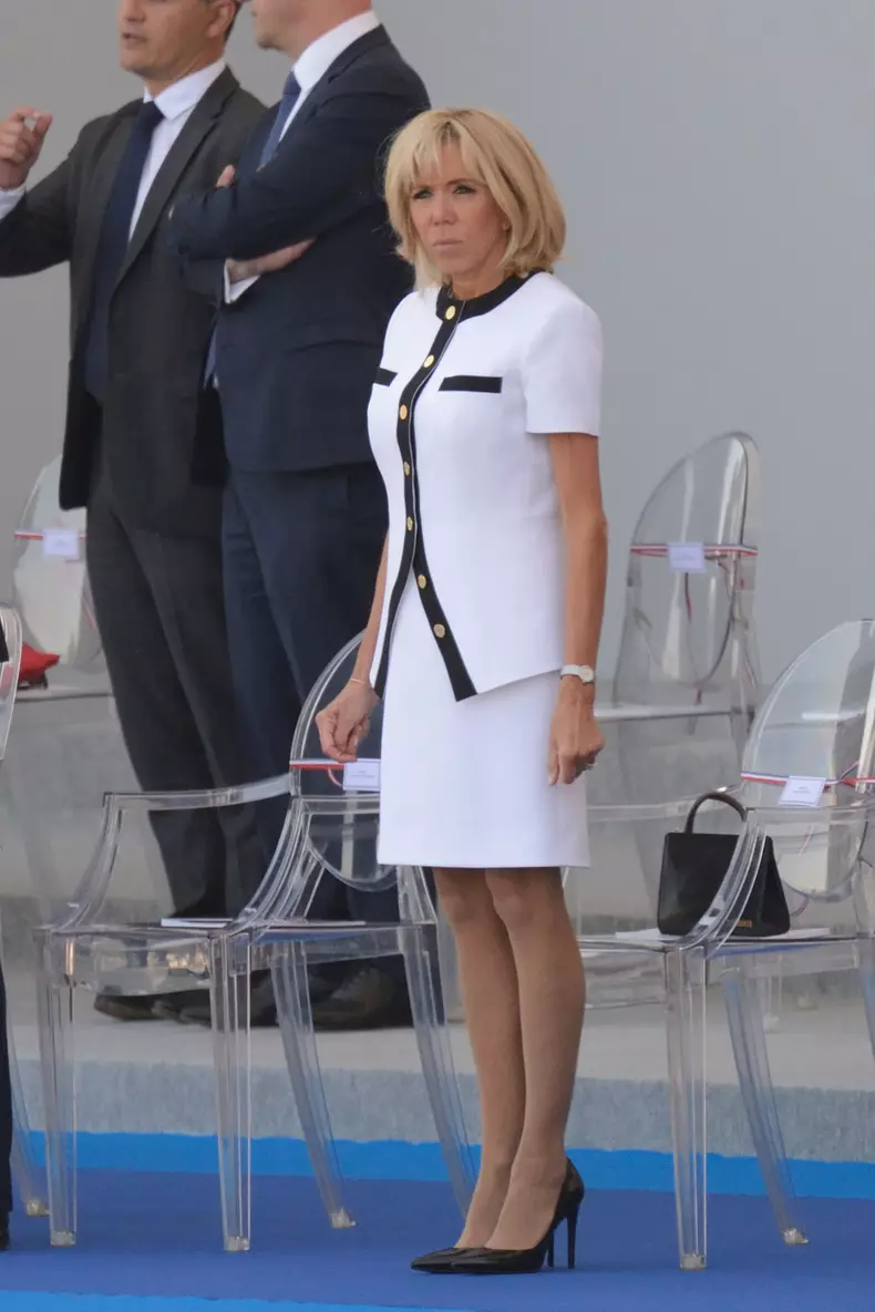 Cum arată Brigitte Macron în costum de baie