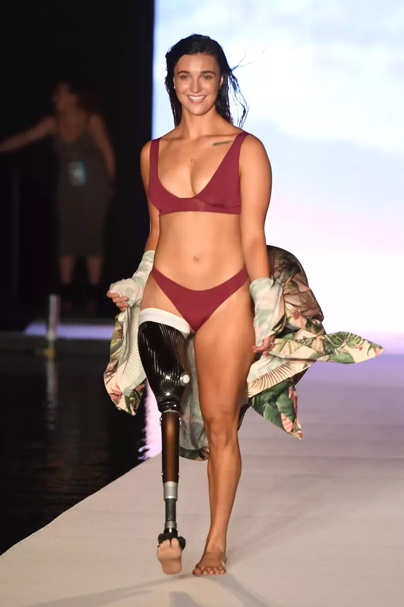 Cum arată modelul care a defilat pe podium fără un picior