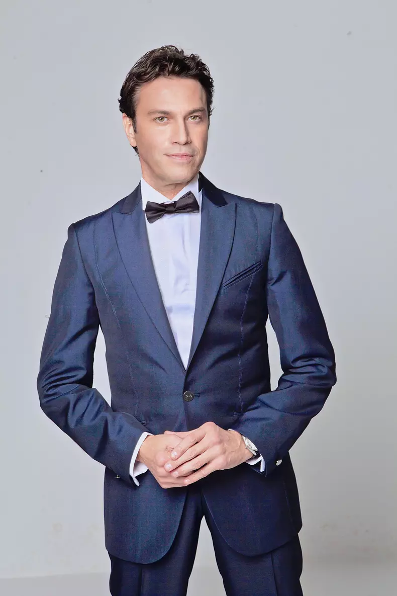 MARIO FRANGOULIS with Blue tux copy