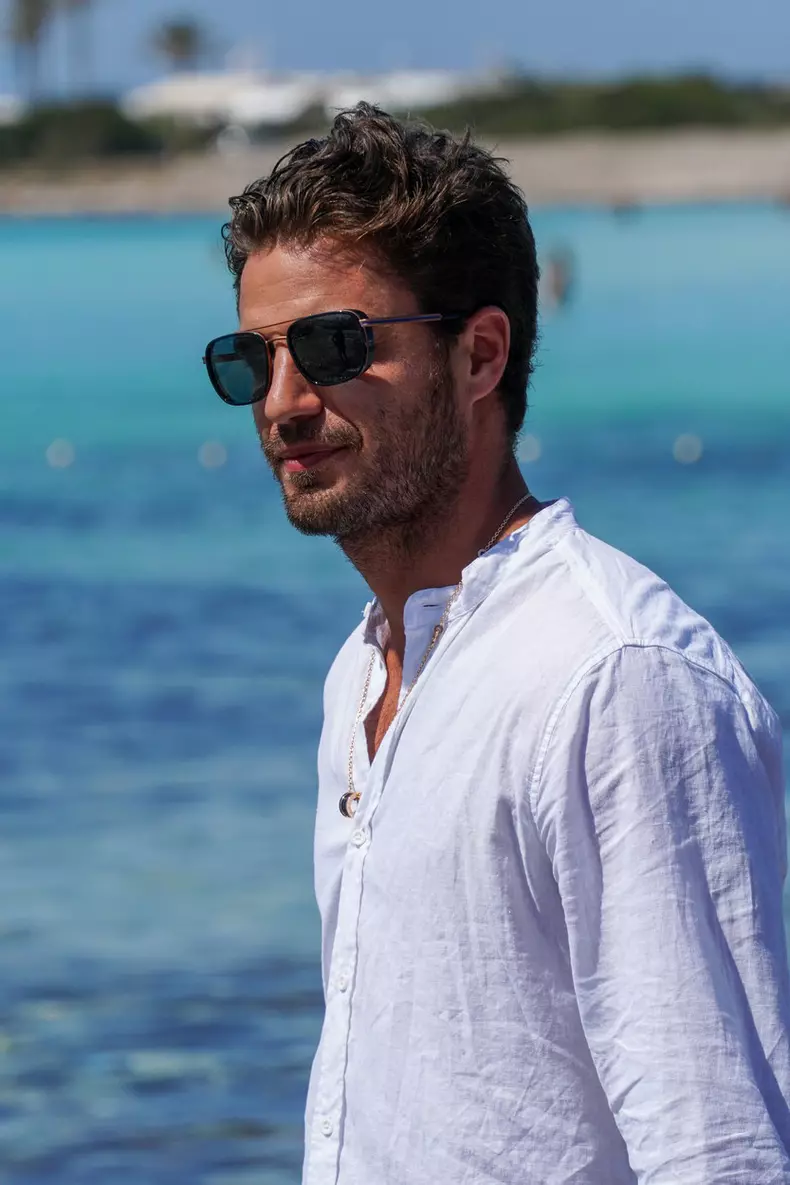 MAXI IGLESIAS, HIBA ABOUK, NIEVES ALVAREZ, PEPE BARROSO Y GARA ARIAS DURANTE UN SHOOTING EN IBIZA