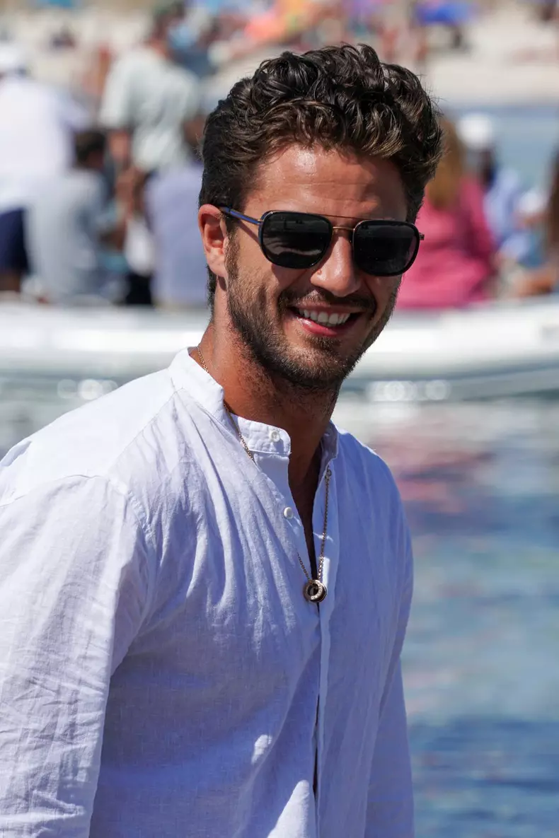MAXI IGLESIAS, HIBA ABOUK, NIEVES ALVAREZ, PEPE BARROSO Y GARA ARIAS DURANTE UN SHOOTING EN IBIZA