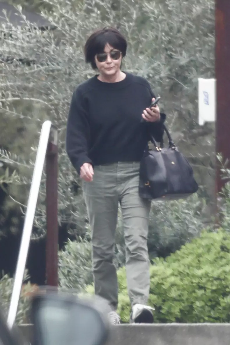 *EXCLUSIVE* Shannen Doherty enjoys a solo shopping trip in Malibu