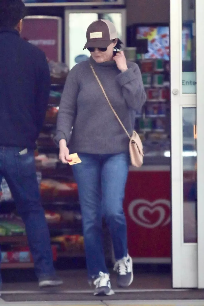 *EXCLUSIVE* Shannen Doherty makes a pit stops at a gas station in Malibu