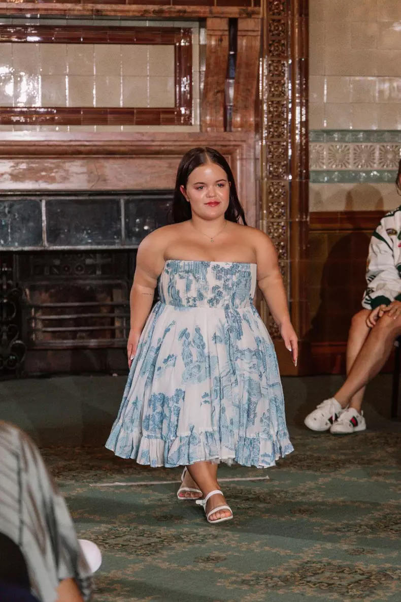 CLOTHING BRAND MAKES COUTURE CLOTHING FOR PEOPLE UNDER 4"10