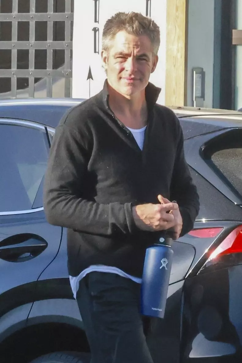 *EXCLUSIVE* Chris Pine heads home after a Monday morning yoga class