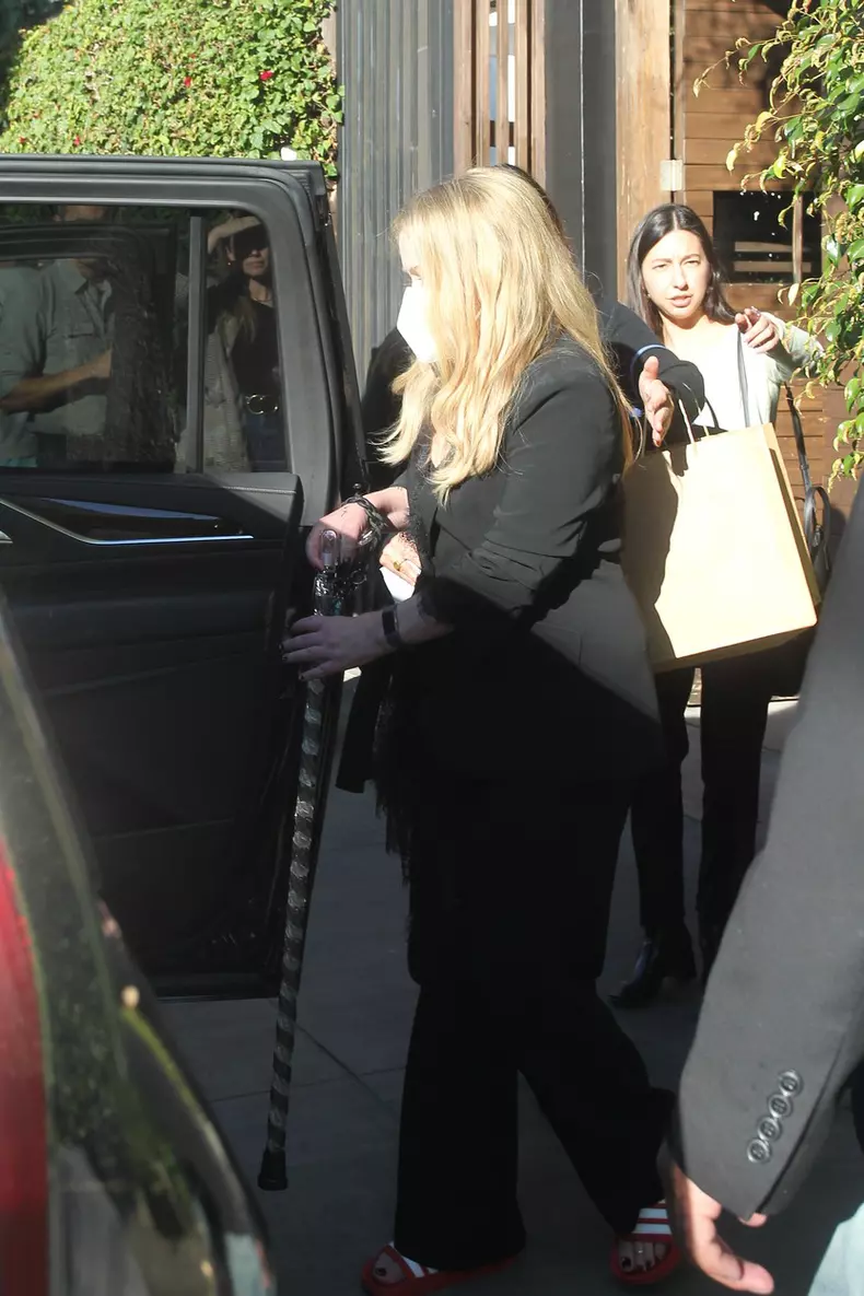 EXCLUSIVE: Chtistina Applegate Has Celebratory Pizza After Hollywood Walk Of Fame  Star Ceremony