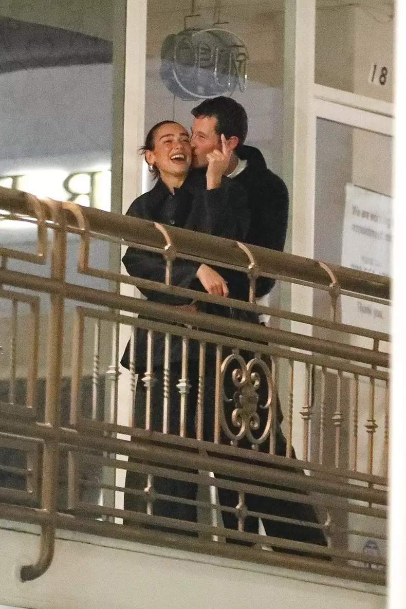 *PREMIUM-EXCLUSIVE* It's Official! Dua Lipa and Callum Turner pack on the PDA after a sushi dinner date