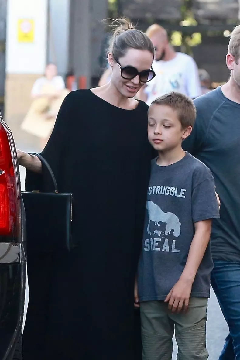 *EXCLUSIVE* Angelina Jolie grabs some frozen yogurt with Knox