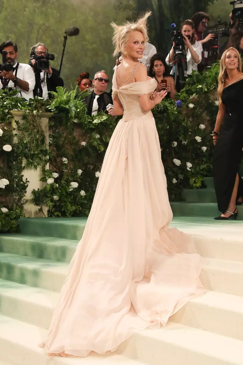 Met Gala. The Metropolitan Museum of Art's Costume Institute Benefit, celebrating the opening of the Sleeping Beauties: Reawakening Fashion exhibition, Arrivals, New York, USA - 06 May 2024
