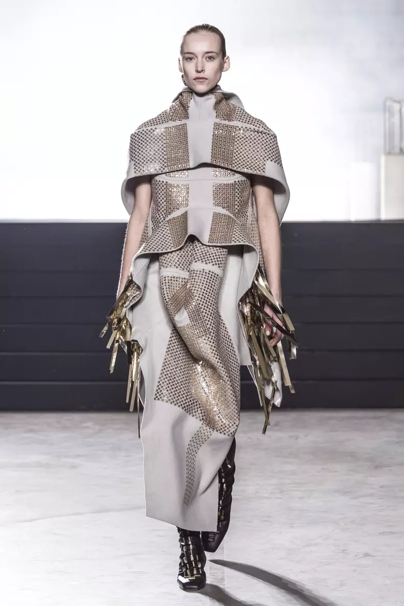 Rick Owens Ready to Wear Fall Winter 2015 fashion show in Paris