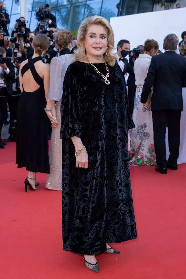 Catherine Deneuve în Dior
