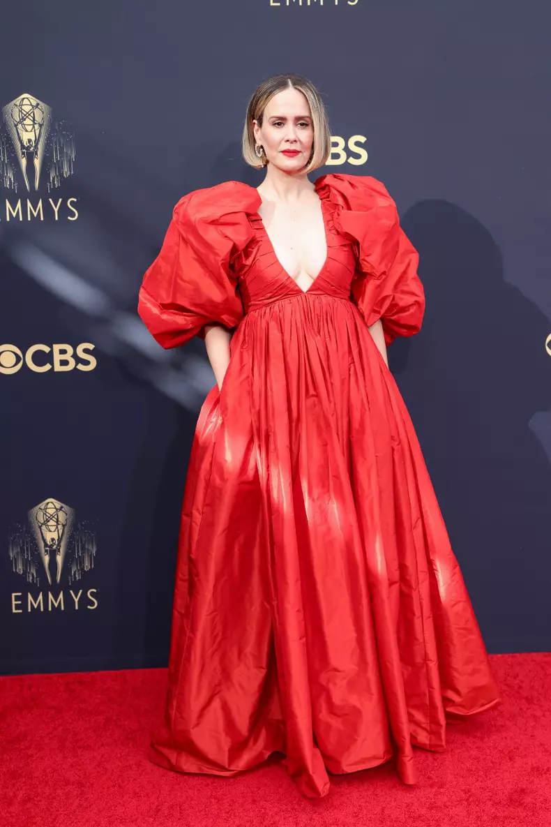 Sarah Paulson în Carolina Herrera