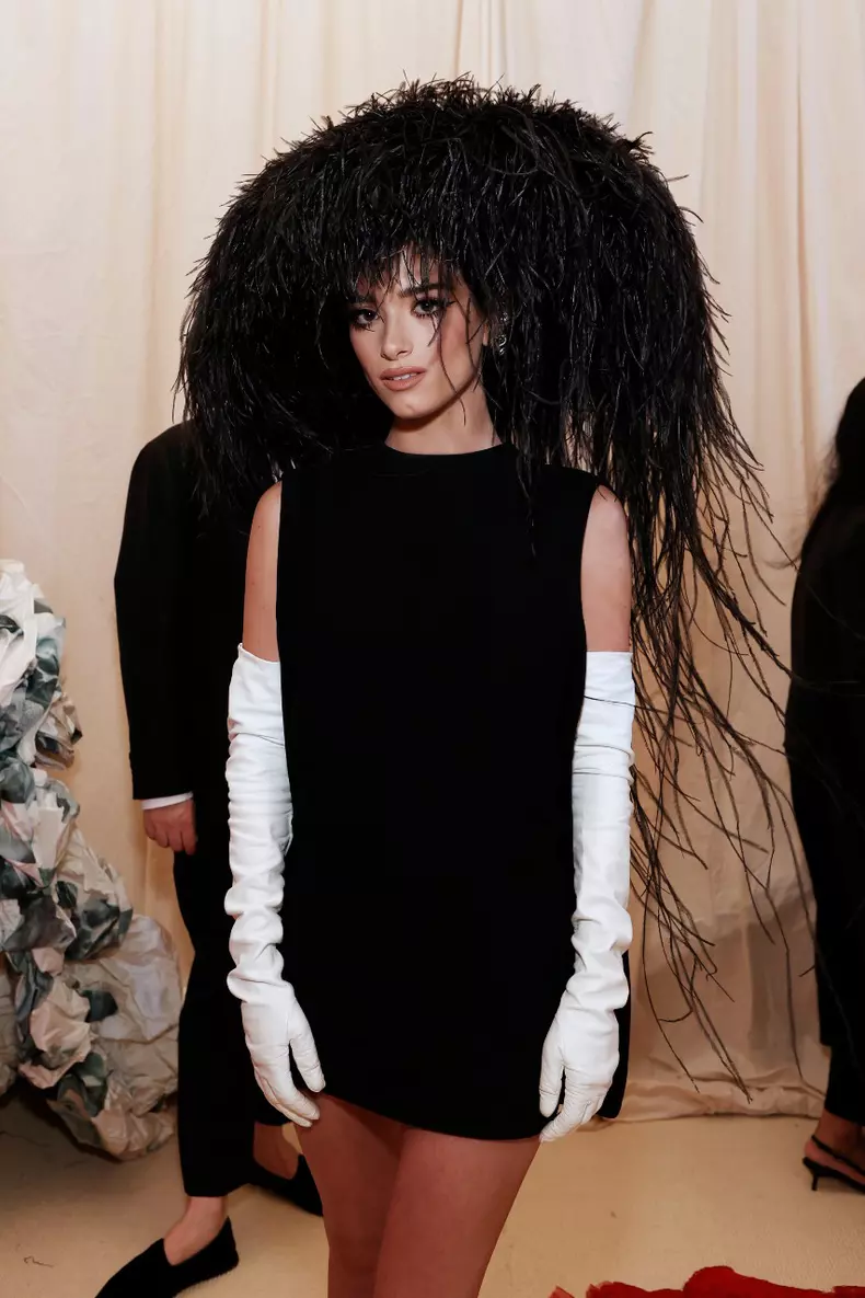 Dixie D Amelio în Valentino Haute Couture