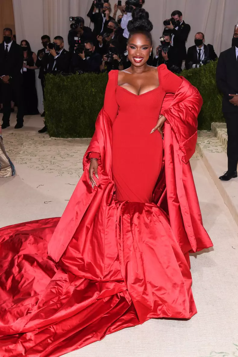 Jennifer Hudson în AZ Factory