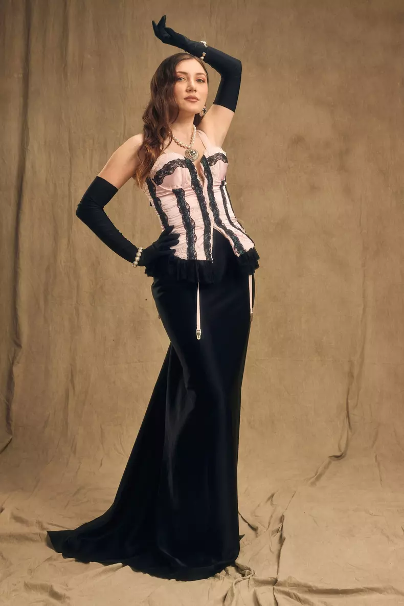 Daia Grigore, ilustratoare și designer grafic