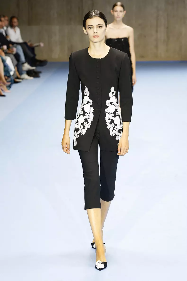 Défilé de mode Carolina Herrera Prêt-à-Porter printemps-été 2025 lors de la Fashion Week de New York (NYFW)
