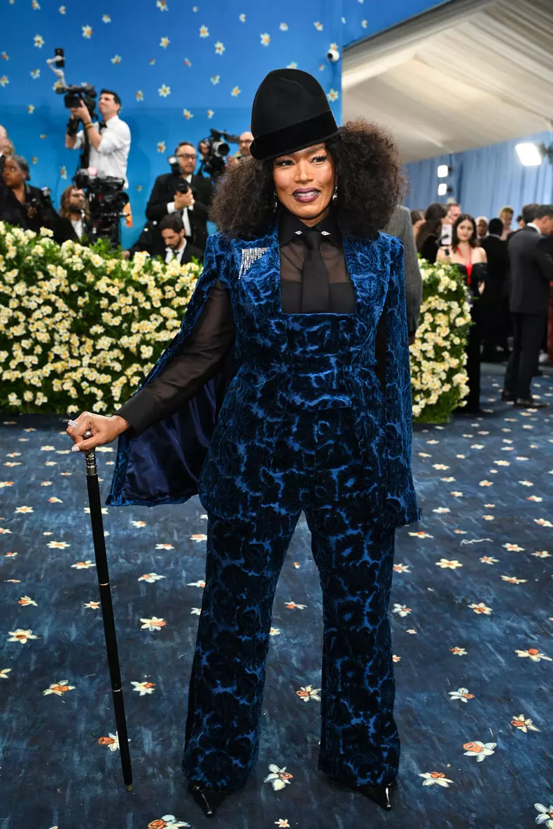 Angela Bassett
