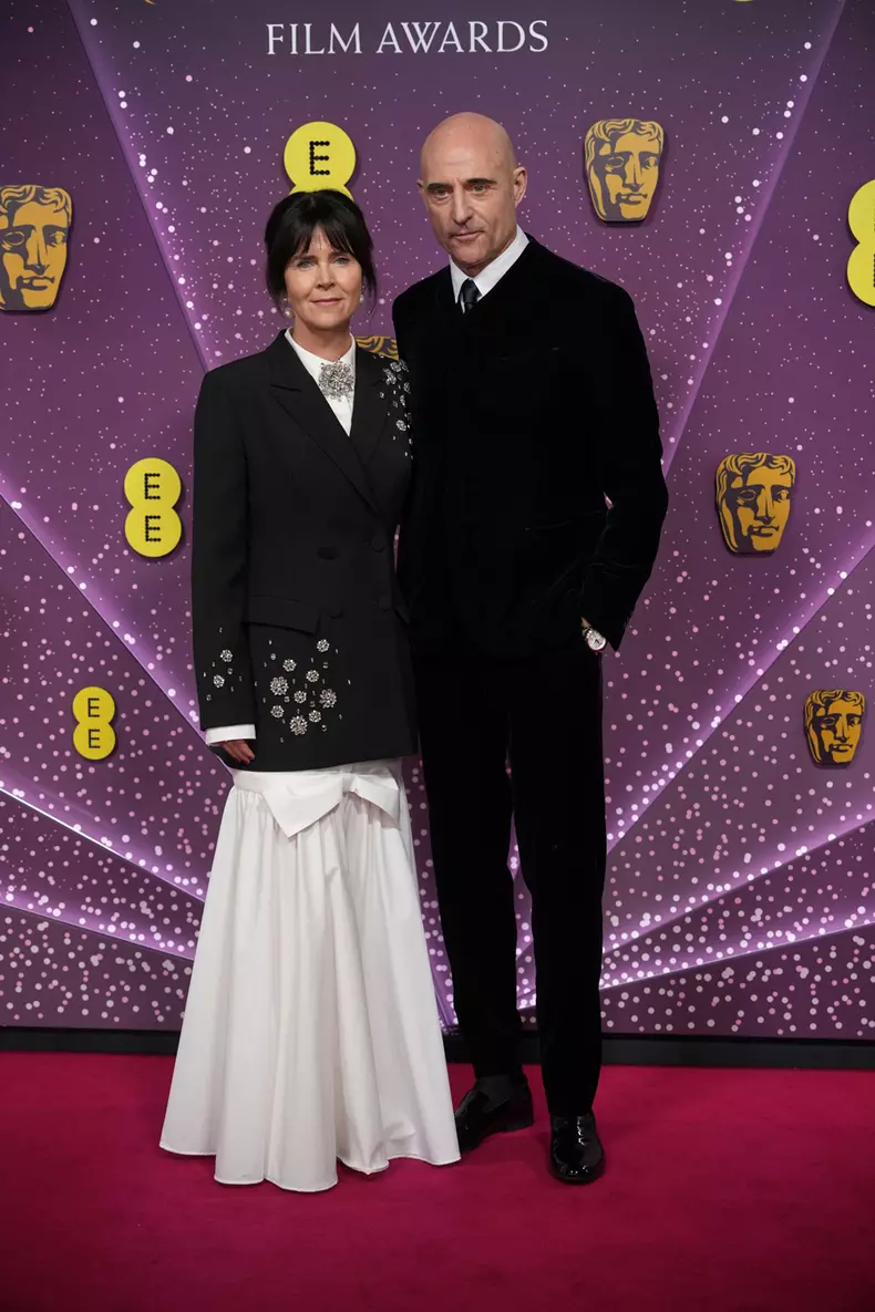 Liza Marshall & Mark Strong