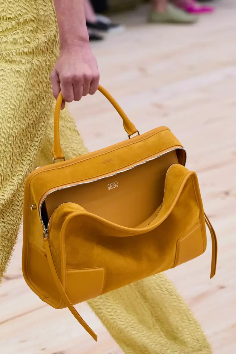 Loewe (2)