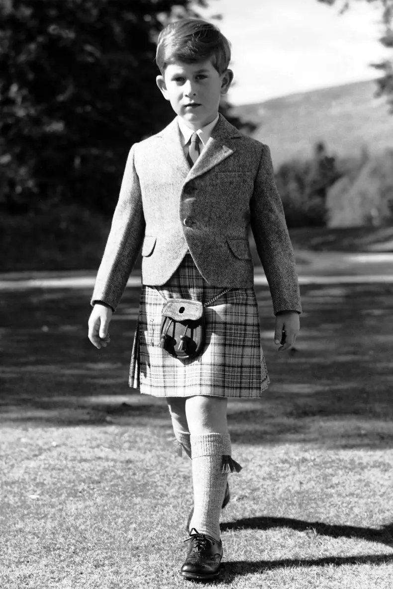 hbz-prince-charles-1955-gettyimages-104405964-1567097262