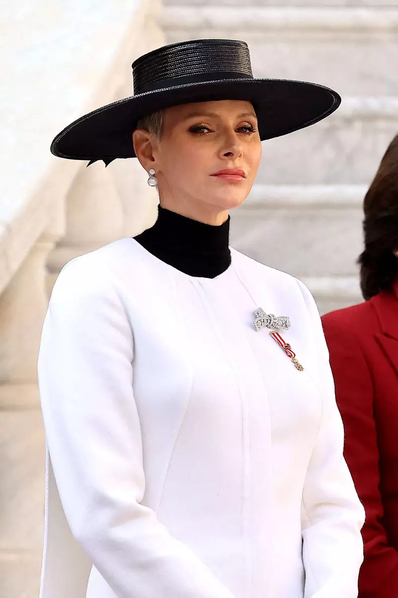 No Tabloid - La famille princière de Monaco dans la cour du palais lors de la Fête Nationale de la principauté de Monaco