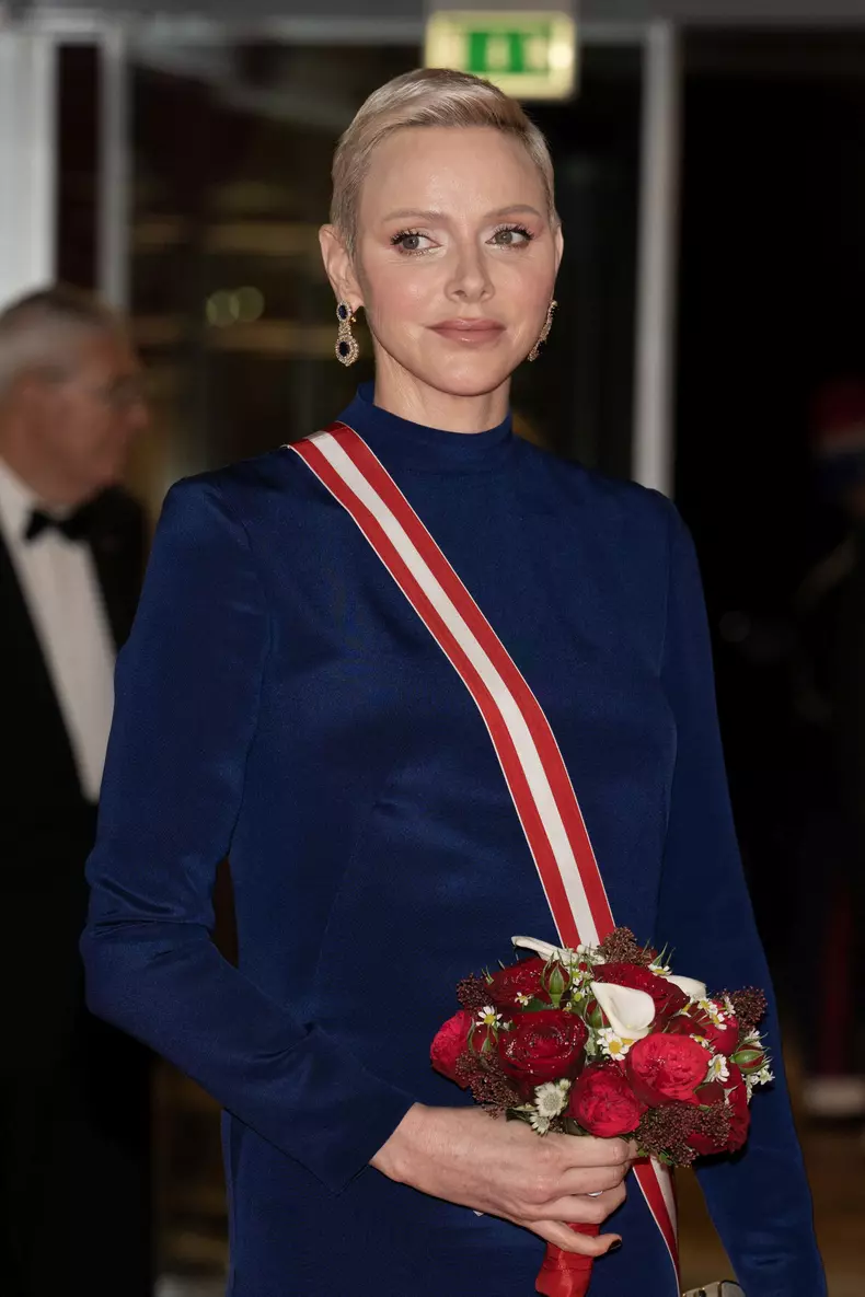 Cum a reușit Charlene de Monaco să întoarcă din nou toate privirile. Ce ținută a ales soția Prințului Albert
