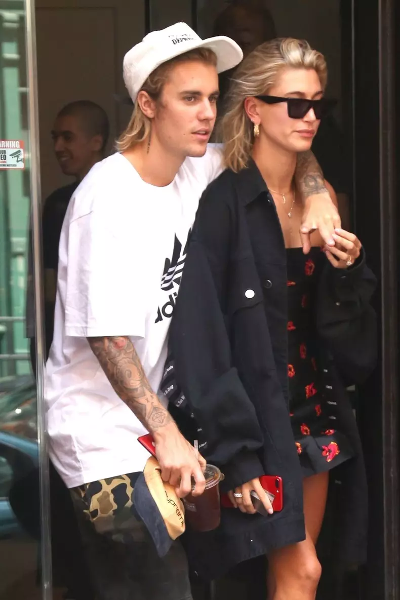 Lovebirds Justin Bieber and Hailey Baldwin take in a shopping trip in Tribeca
