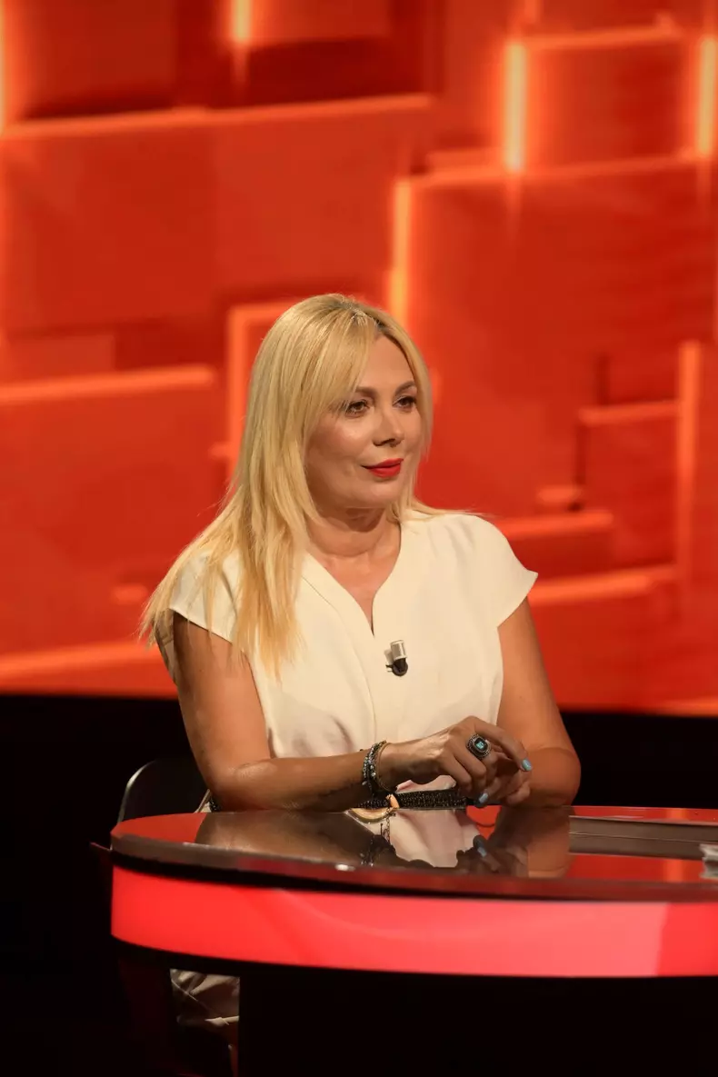 dana-savuica-la-40-de-intrebari-cu-denise-rifai