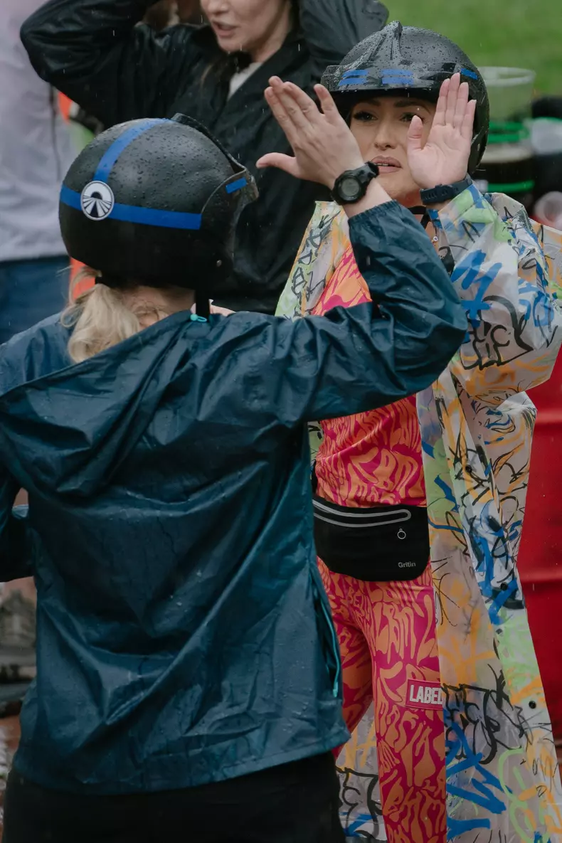 Jocul de amuleta de ieri castigat de Iuliana si Sonia_7