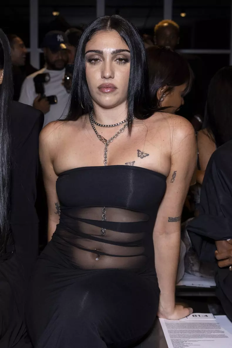 Lourdes Leon, aproape dezbrăcată la un eveniment