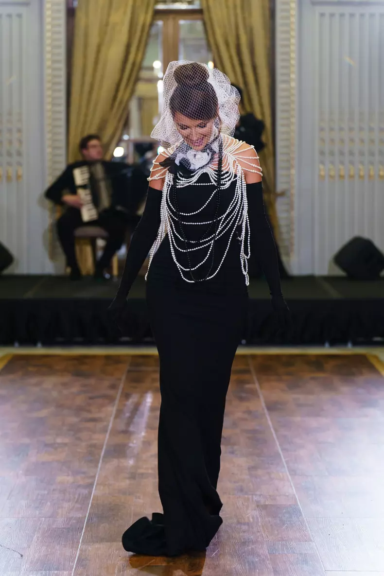 Olivia Păunescu, apariție impecabilă inspirată de Coco Chanel  (3)