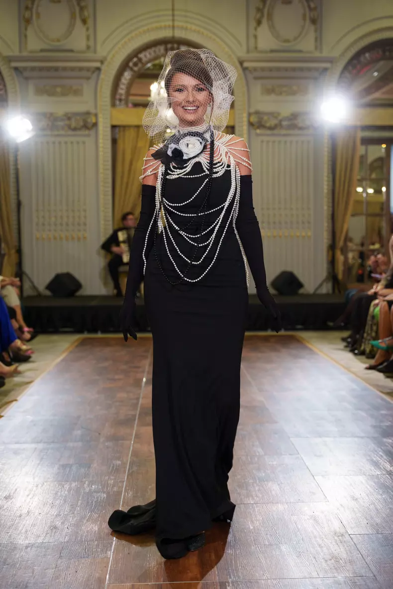 Olivia Păunescu, apariție impecabilă inspirată de Coco Chanel  (4)