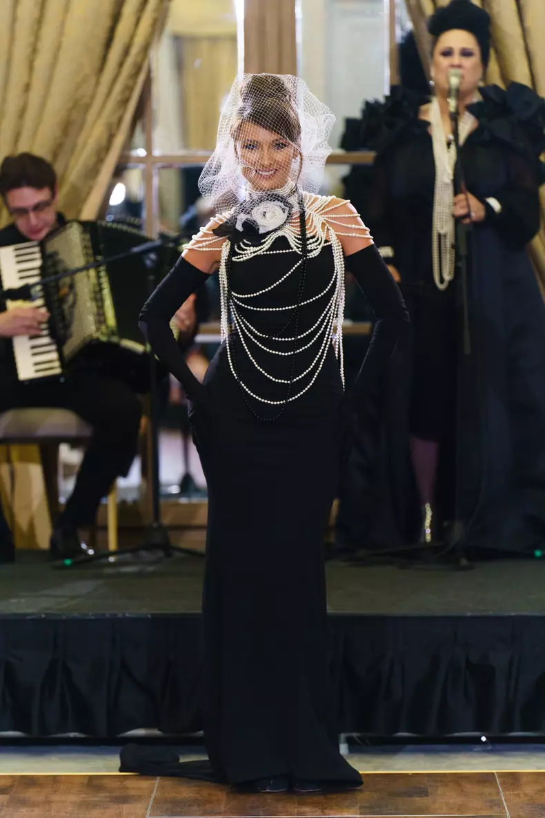 Olivia Păunescu, apariție inspirată de Coco Chanel (1)
