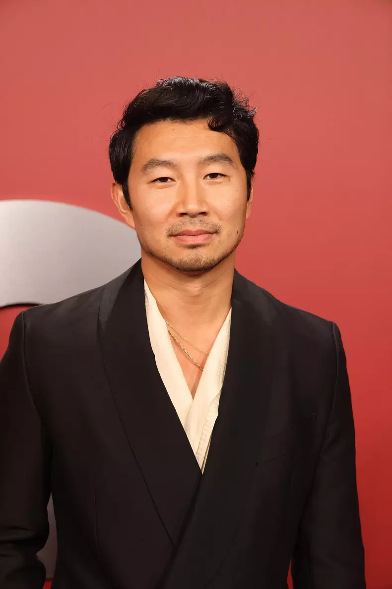 Simu Liu prezintă People’s Choice Awards 2024 
