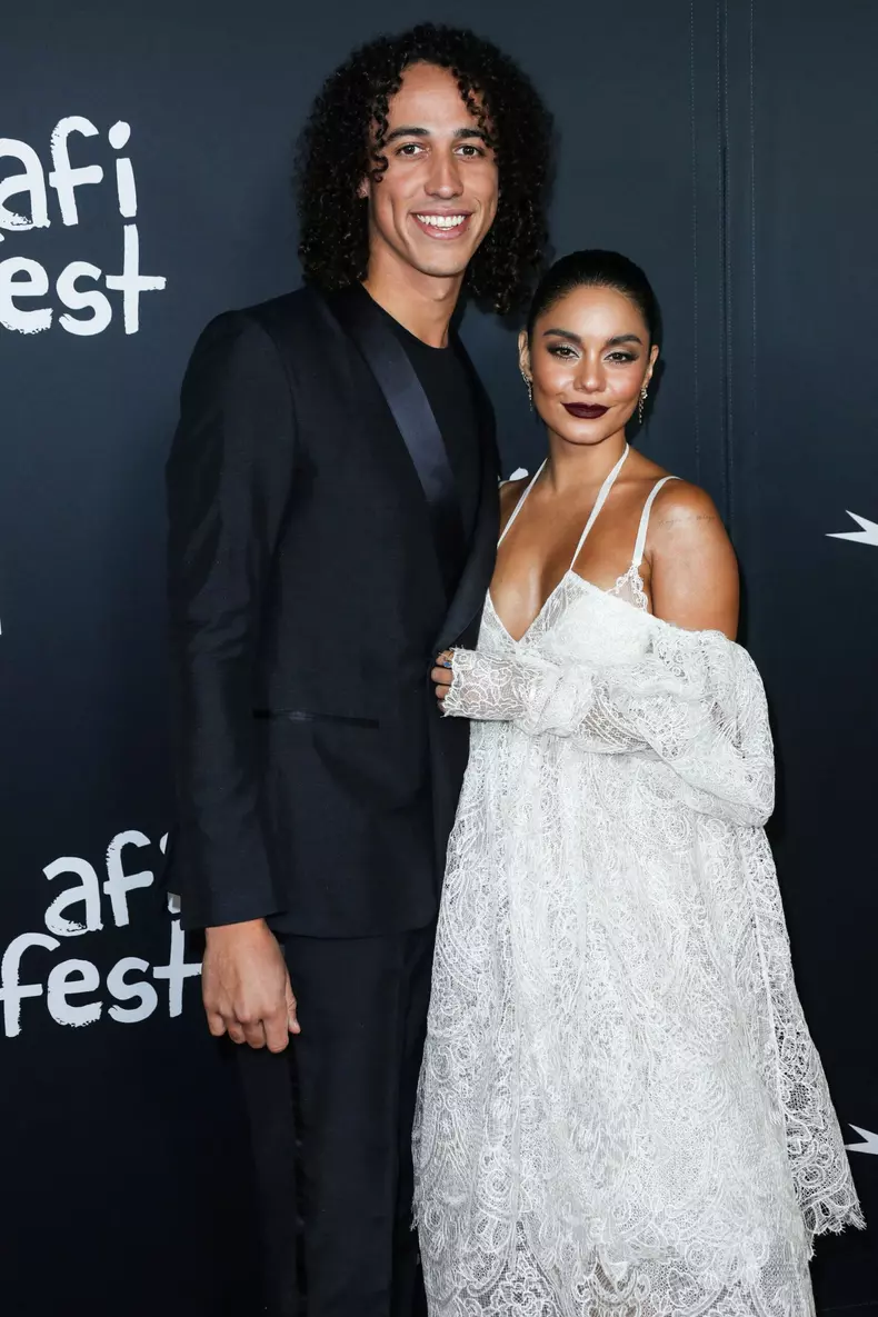 Cole Tucker si Vanessa Hudgens, la premiera „Tick, Tick...BOOM!”