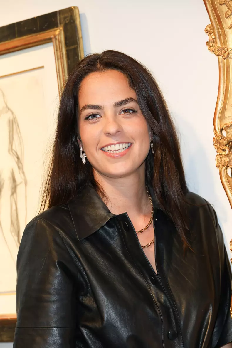 Semi-exclusif - Conférence de presse pour la vente de la collection Alain Delon chez Bonhams Cornette de Saint Cyr à Paris