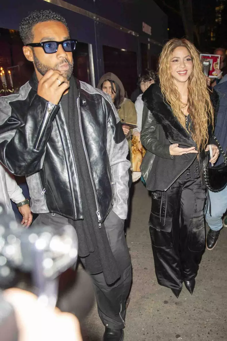 Lucien Laviscount ar fi noul iubit al celebrei Shakira 