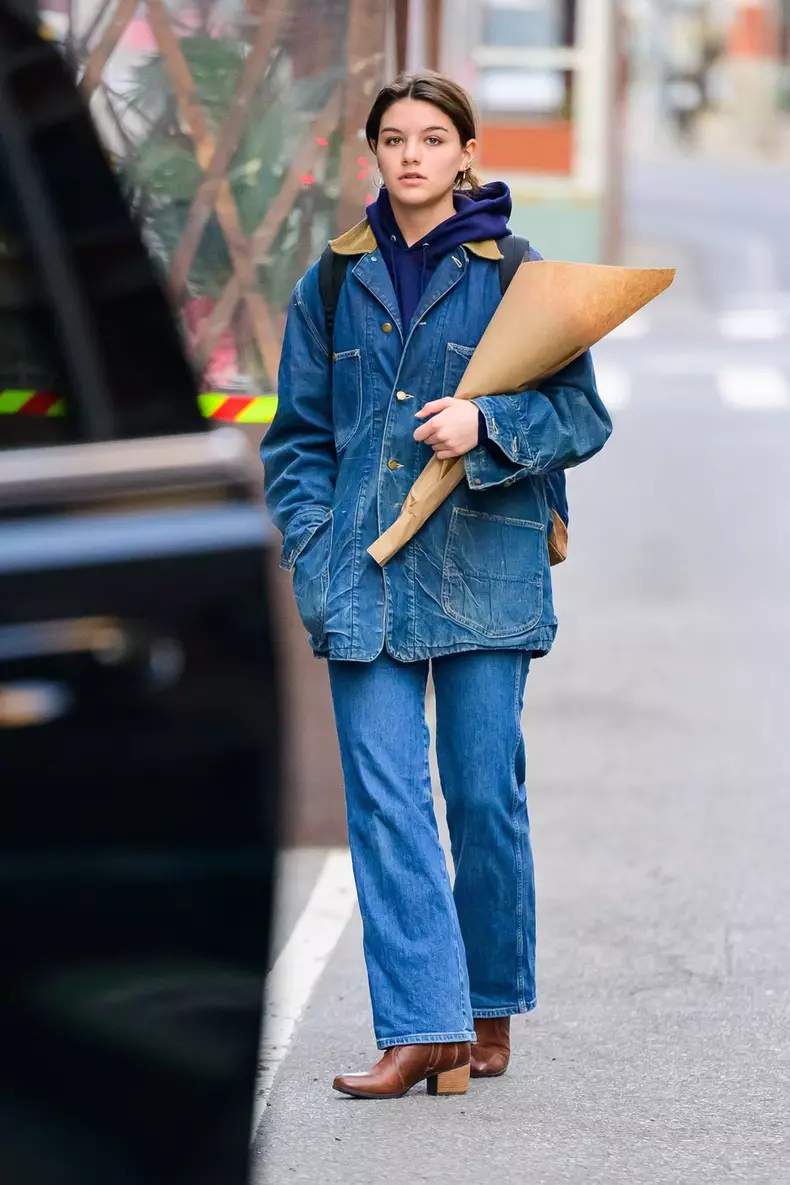 *EXCLUSIVE* Suri Cruise gets fresh flowers the day before her 18th birthday!