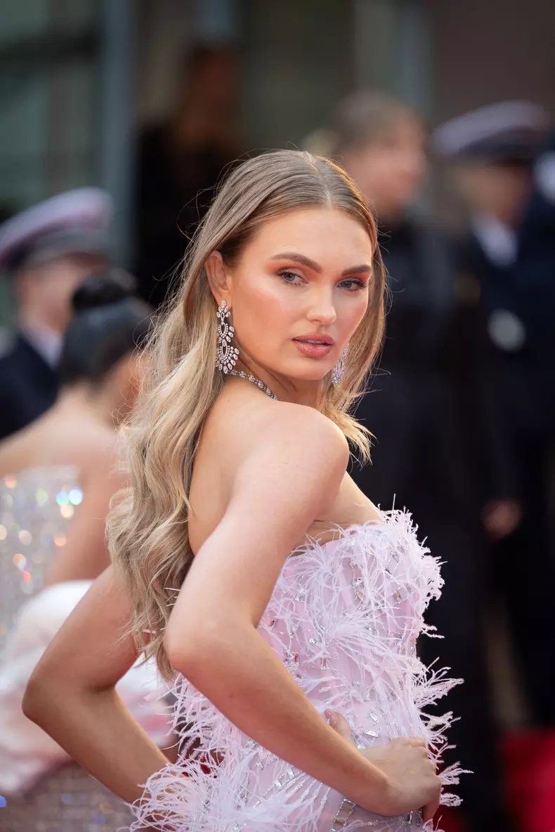 Romee Strijd, la Cannes 2024