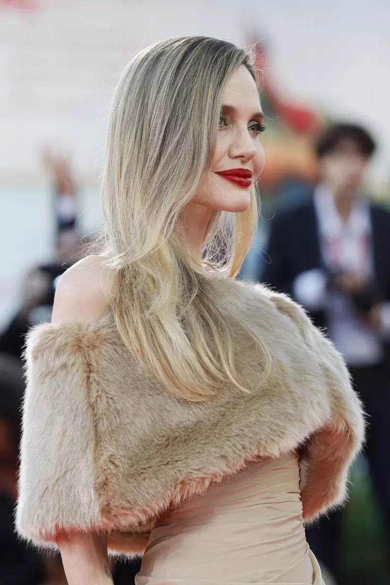 Anfgelina Jolie, ovaționată în picioare la Festivalul de Film de la Veneția 2024 