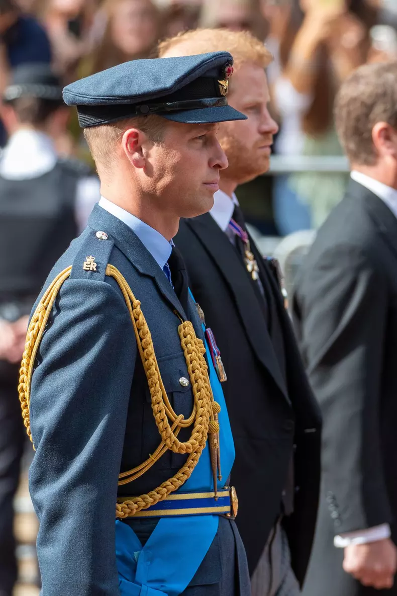 Prințul William și Prințul Harry nu și-au vorbit la înmormântarea unchiului lor 