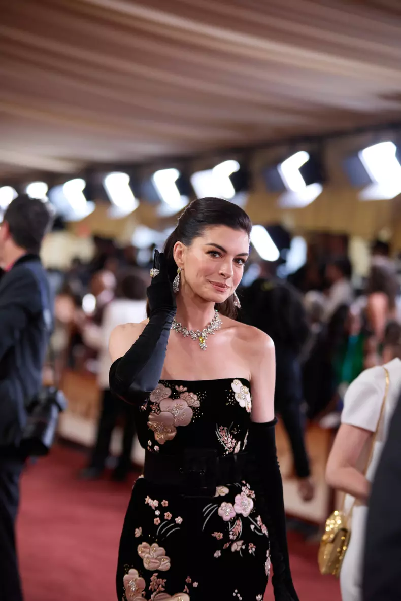Anne Hathaway la Oscar 2026