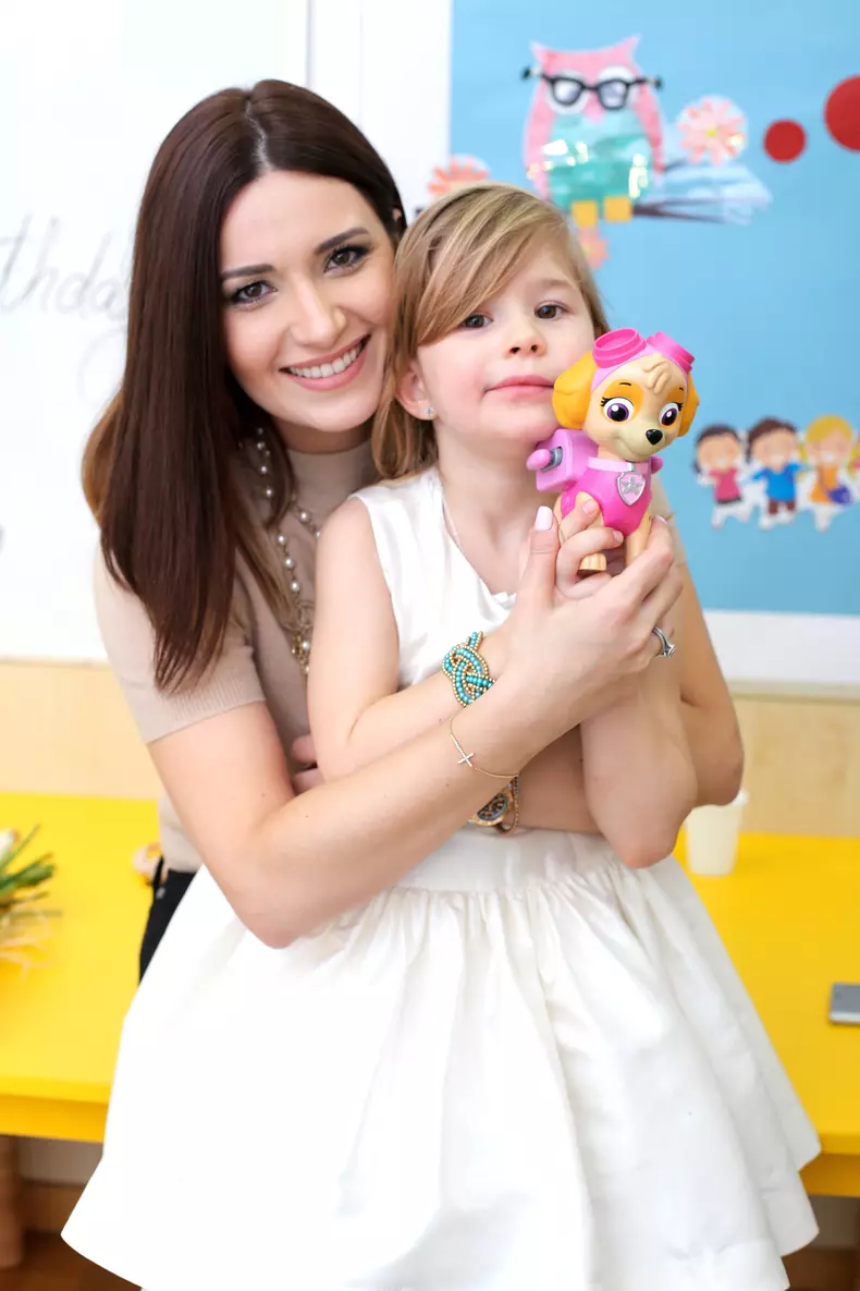 Ela-Craciun-aniversare-fetita-2