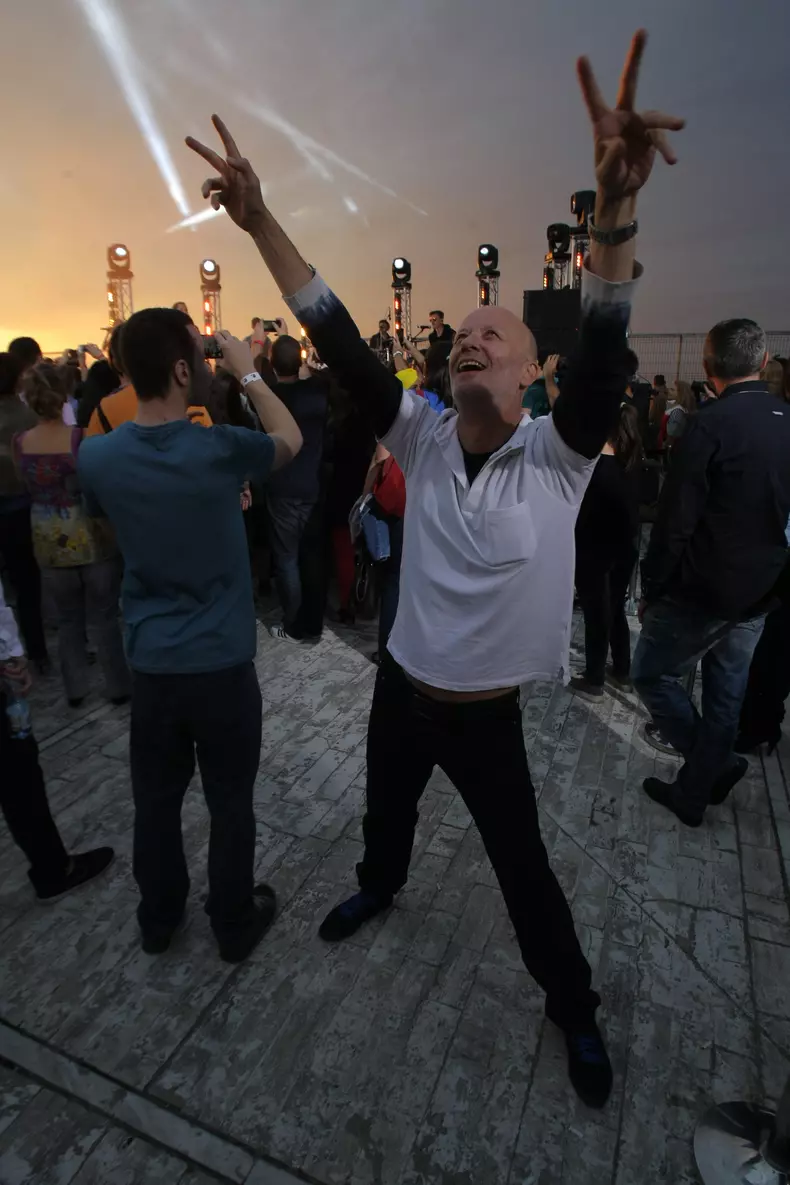 Andrei Gheorghe, concert pe acoperisul Palatului Parlamentului