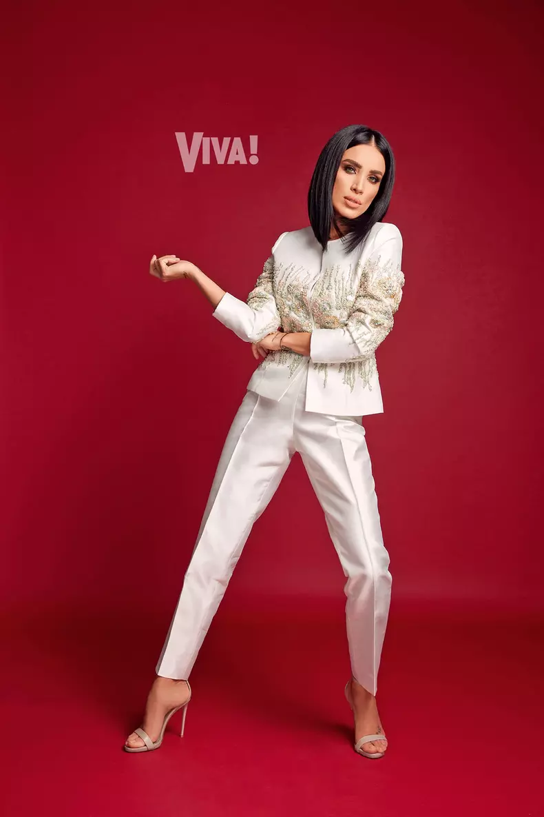 Adelina-Pestritu-VIVA5