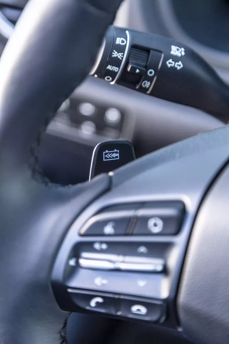 Hyundai-Kona-Electric-30